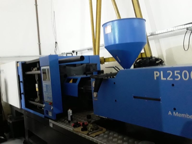 Injetora de Plástico HAITIAN TIANJIAN PLUTÃO PL2500/1000