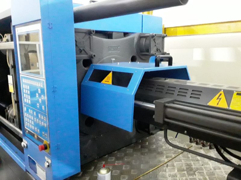 Injetora de Plástico HAITIAN TIANJIAN PLUTÃO PL2500/1000