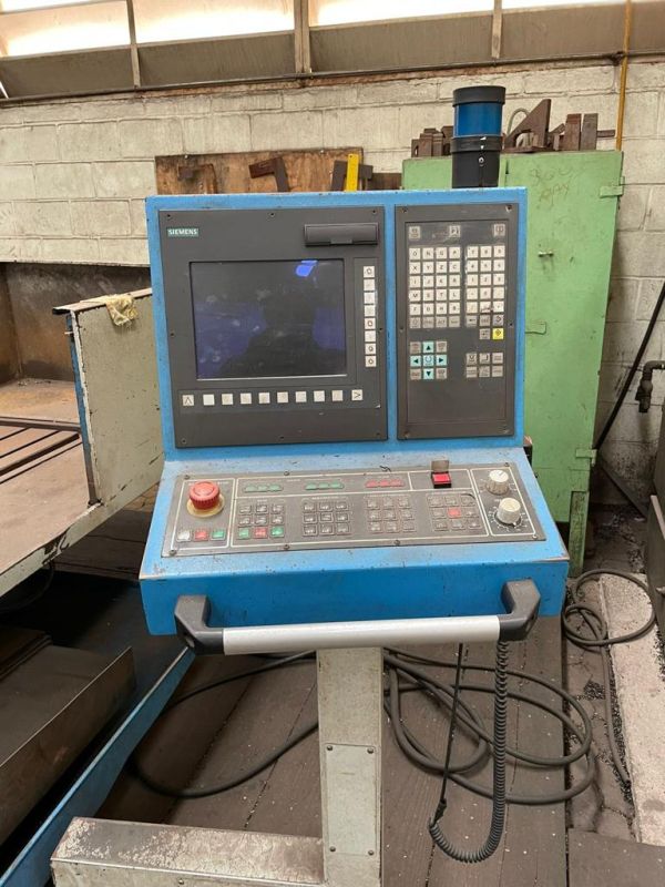 Fresadora CNC VEKER MVK-2500