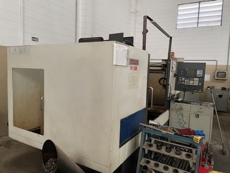 Centro de Usinagem Vertical FEELER FV-1300