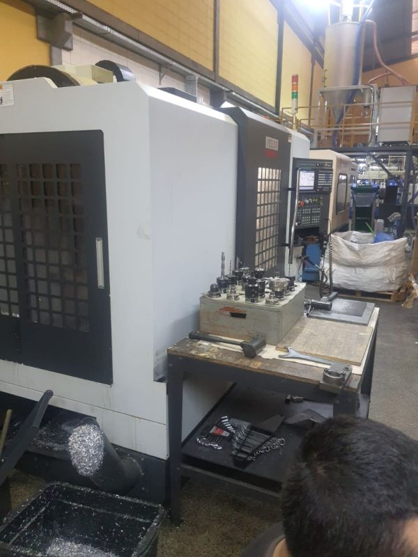 Centro de Usinagem Vertical FEELER VMP-40A