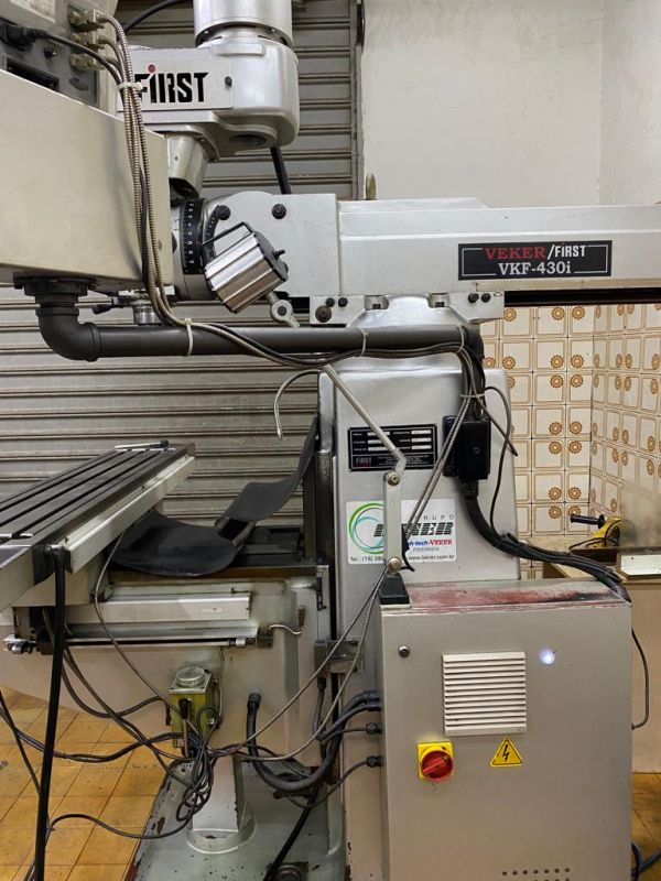 Fresadora Ferramenteira FIRST VKF430i