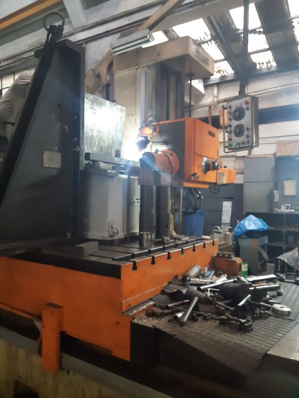 Mandrilhadora Universal WOTAN B120