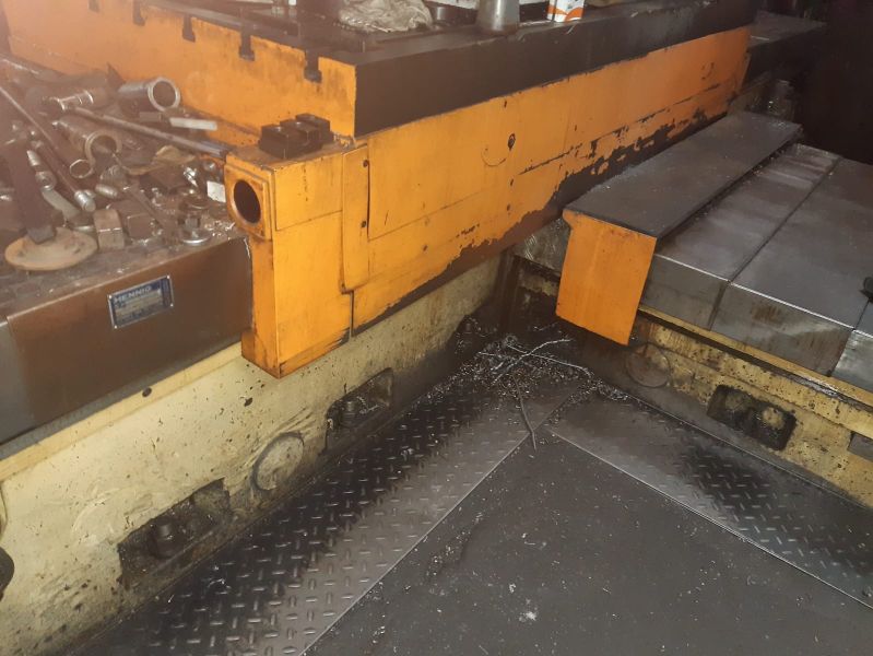Mandrilhadora Universal WOTAN B120