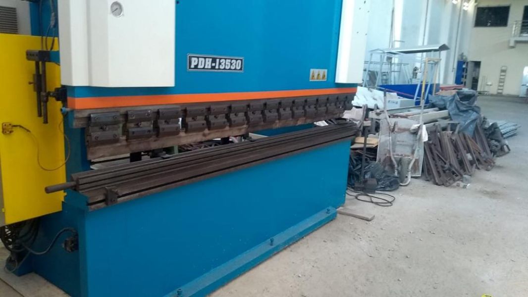 Dobradeira CNC NEWTON PDH13530II