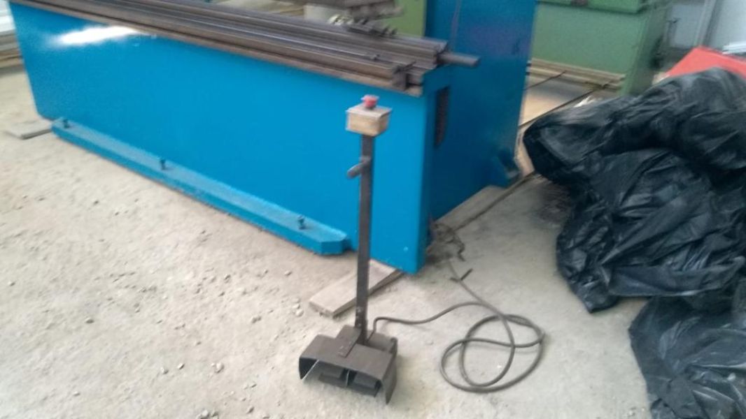 Dobradeira CNC NEWTON PDH13530II