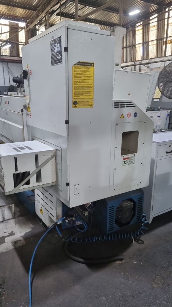 Torno CNC ROMI CENTUR 30D