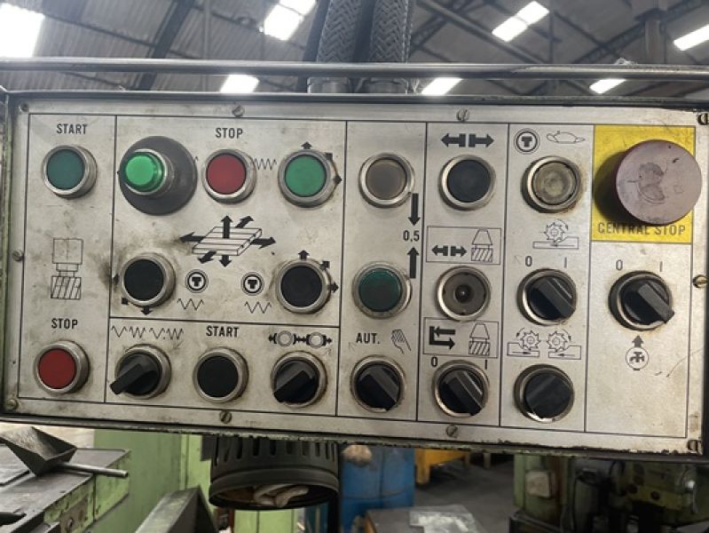 Fresadora Universal TOS FGU40