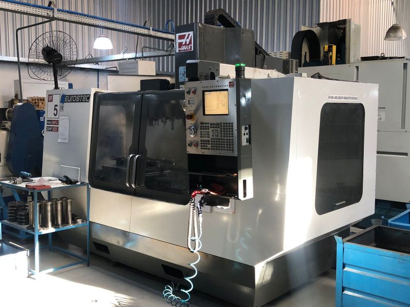 Centro de Usinagem Vertical HAAS VF5