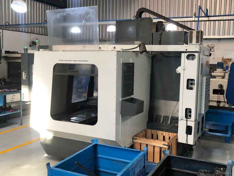 Centro de Usinagem Vertical HAAS VF5