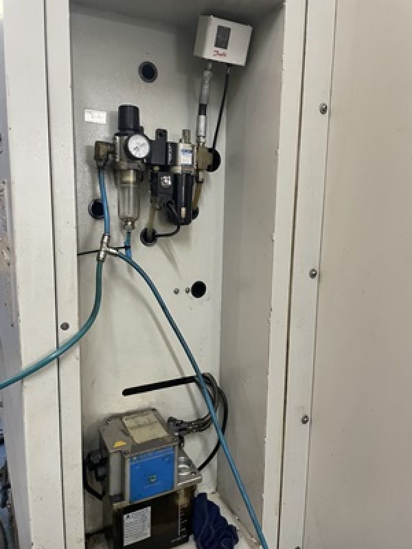 Fresadora CNC VEKER MVK1700F