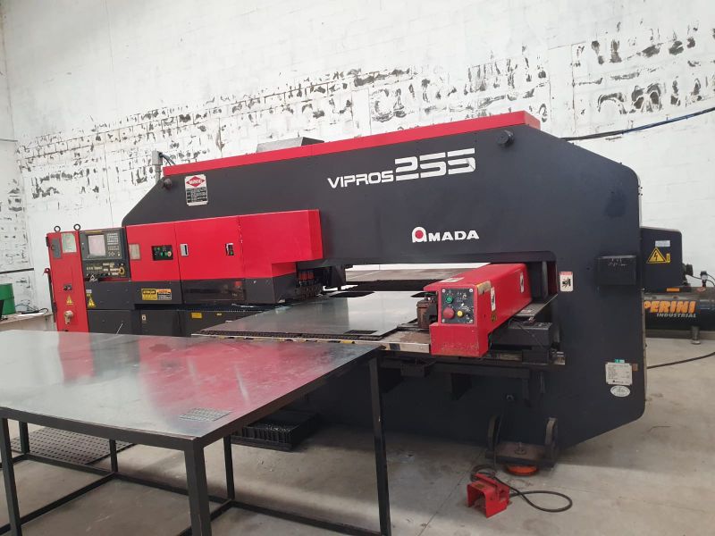 Puncionadeira CNC AMADA VIPROS 255