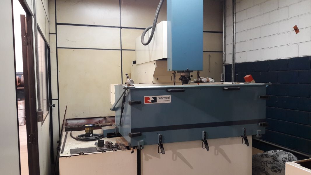 Eletroerosão por Penetração RESITRON BF800