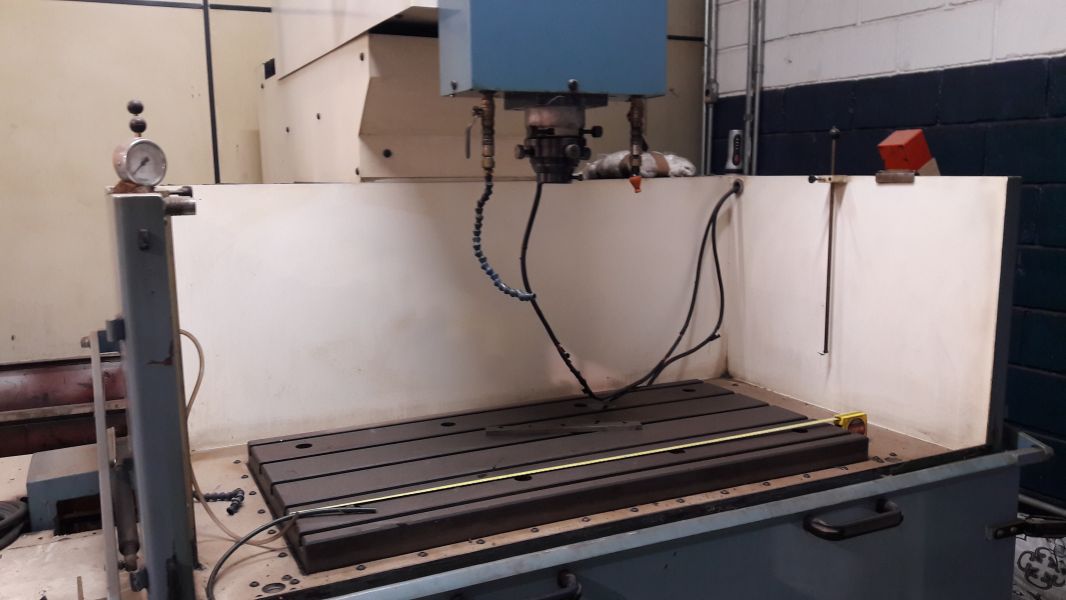 Eletroerosão por Penetração RESITRON BF800
