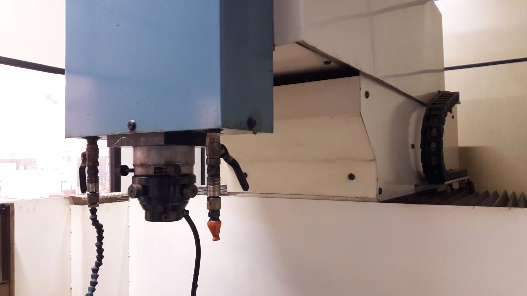 Eletroerosão por Penetração RESITRON BF800