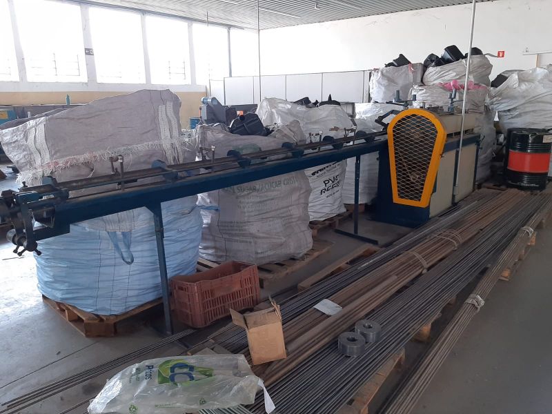 Conjunto de Laminadora de Rosca Cavour TL15 e Endireitadeira de Arame MBC