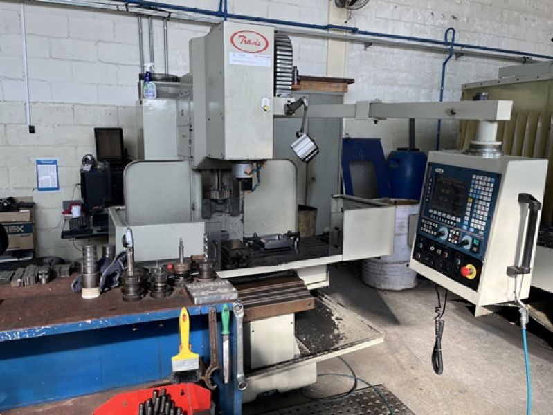 Fresadora CNC TRAVIS M5