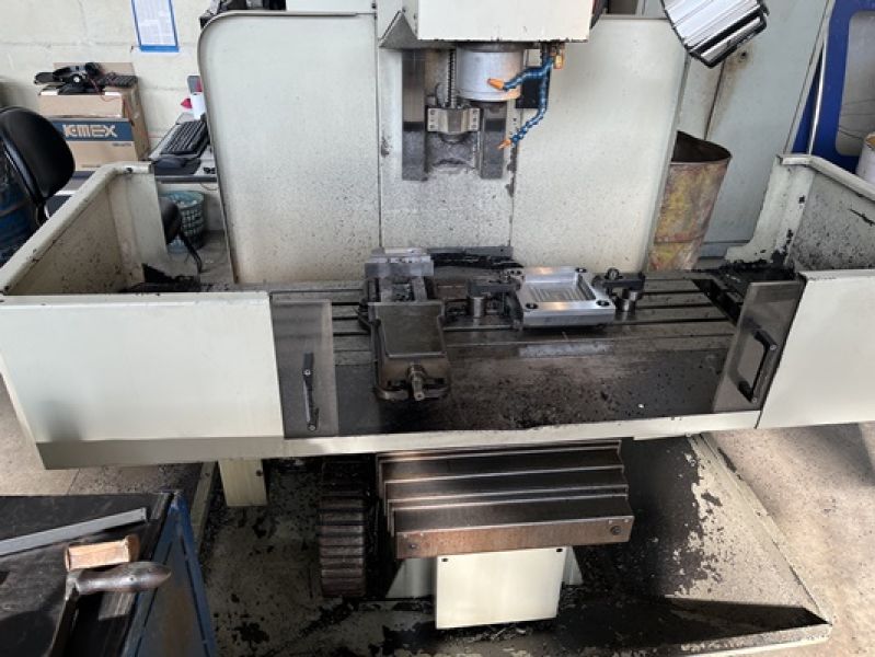 Fresadora CNC TRAVIS M5