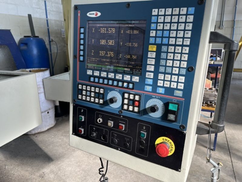 Fresadora CNC TRAVIS M5