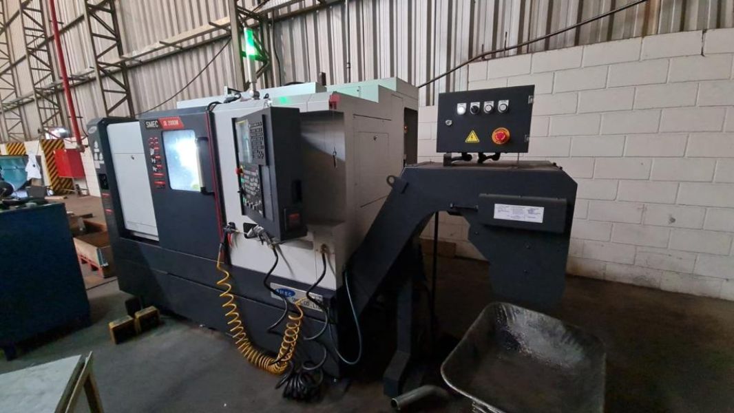Torno CNC SAMSUNG SMEC SL2000M