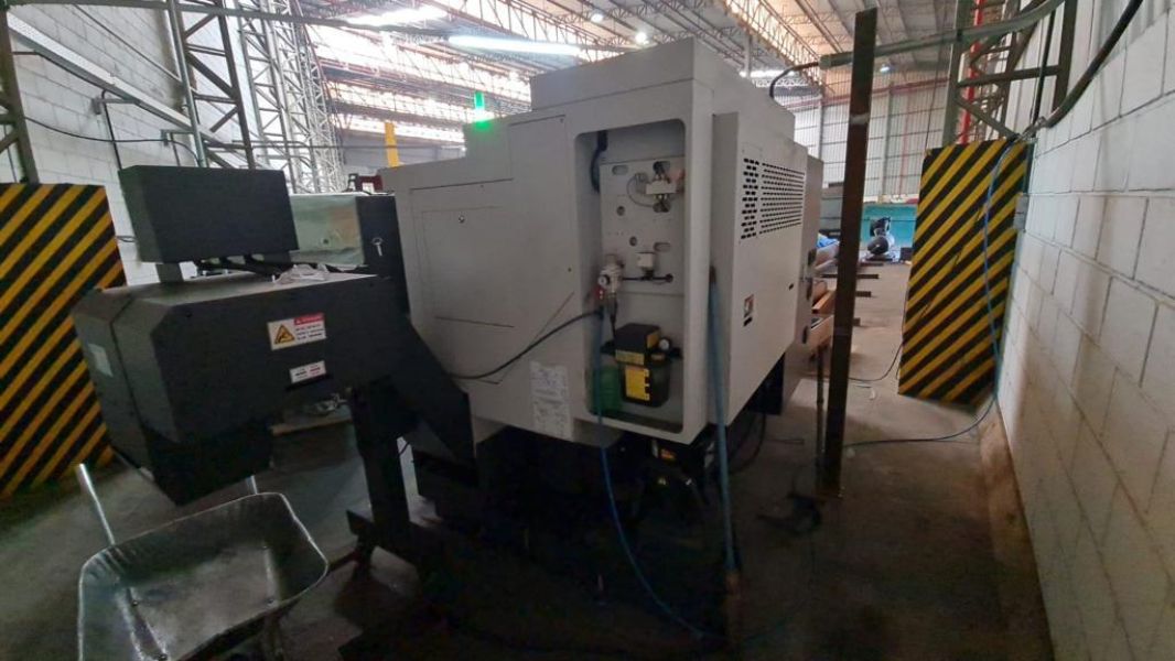 Torno CNC SAMSUNG SMEC SL2000M