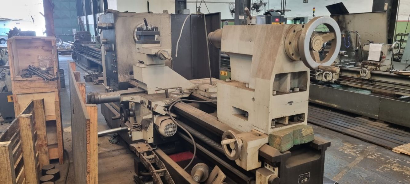 Torno Mecânico NARDINI AM650D