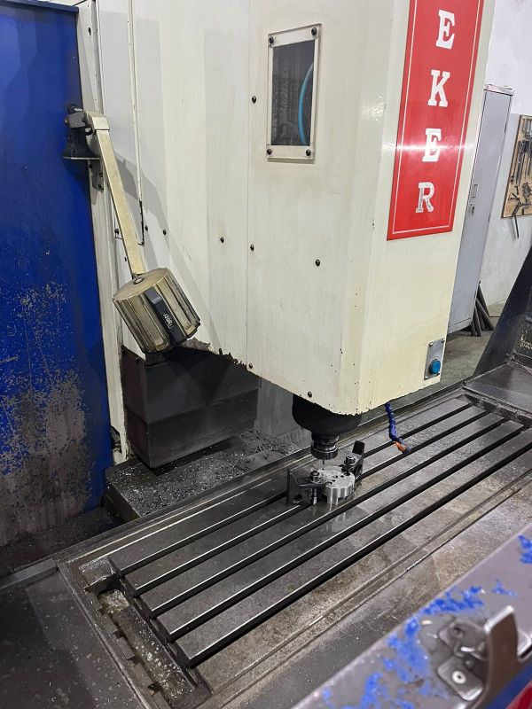 Fresadora CNC VEKER VK4400