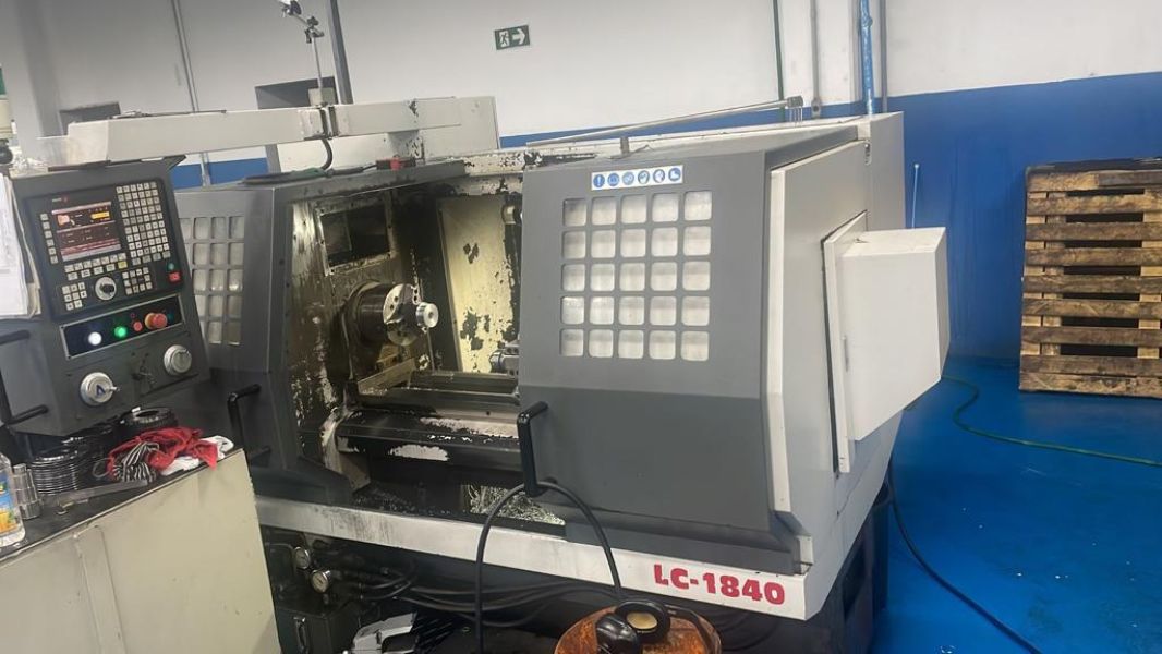 Torno CNC BARON-MAX LC1840