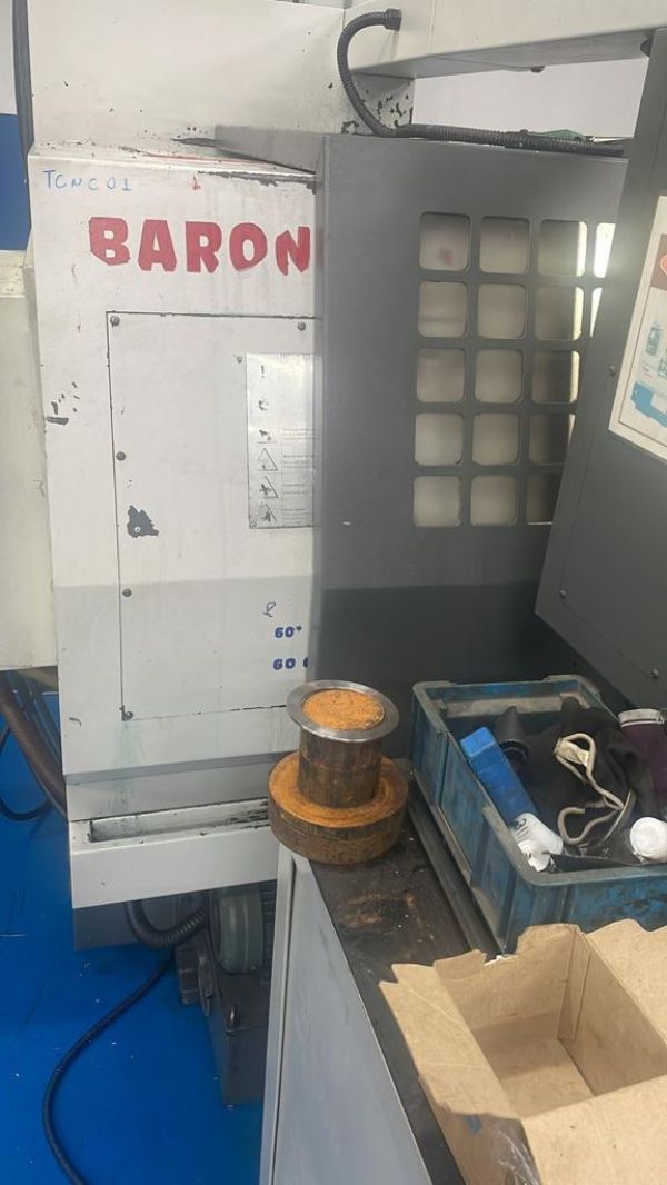 Torno CNC BARON-MAX LC1840