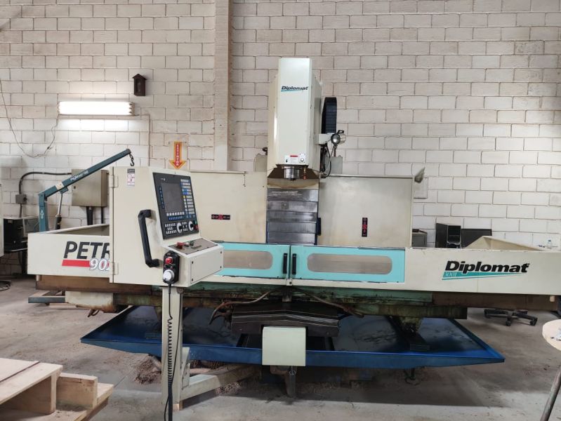 Fresadora CNC NARDINI DIPLOMAT PETRUS 90250R