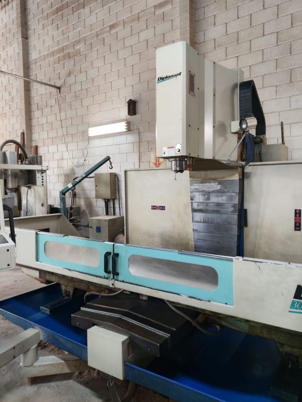 Fresadora CNC NARDINI DIPLOMAT PETRUS 90250R