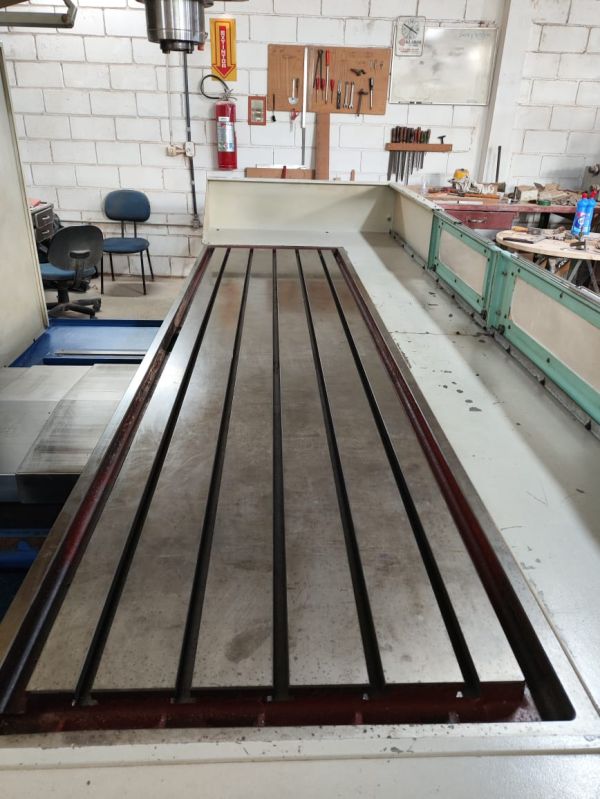 Fresadora CNC NARDINI DIPLOMAT PETRUS 90250R