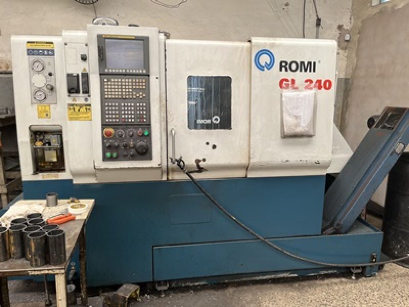 Torno CNC ROMI GL240