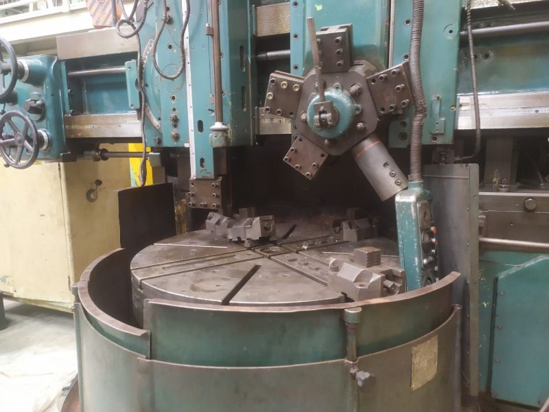 Torno Vertical TOS SK-12