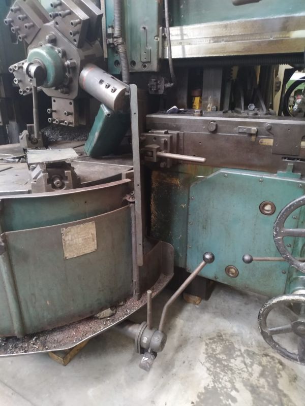 Torno Vertical TOS SK-12