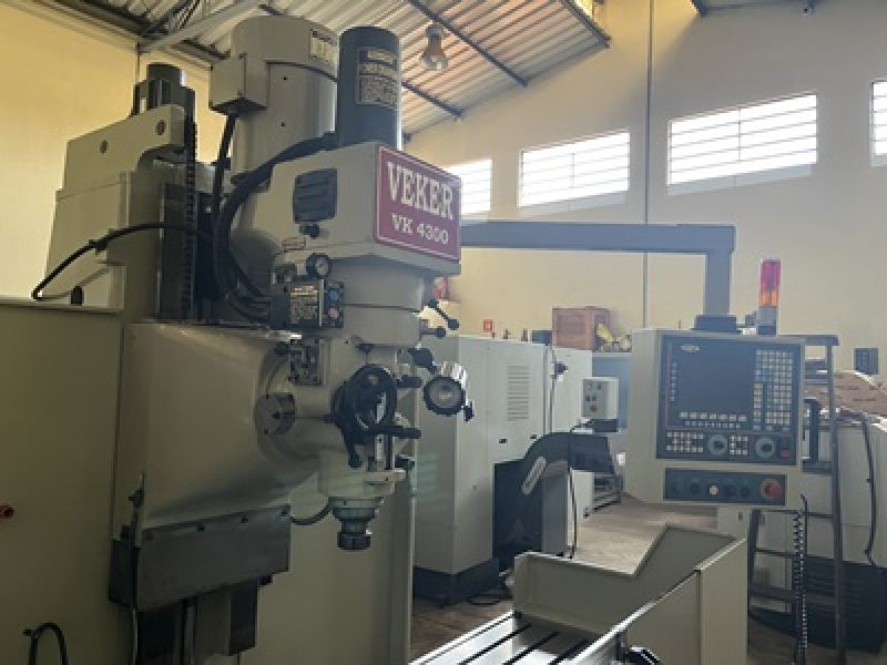 Fresadora CNC VEKER VK-4300