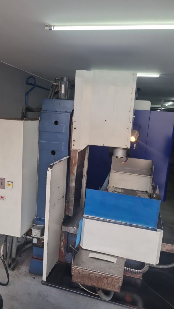 Fresadora CNC PETRUS 50100