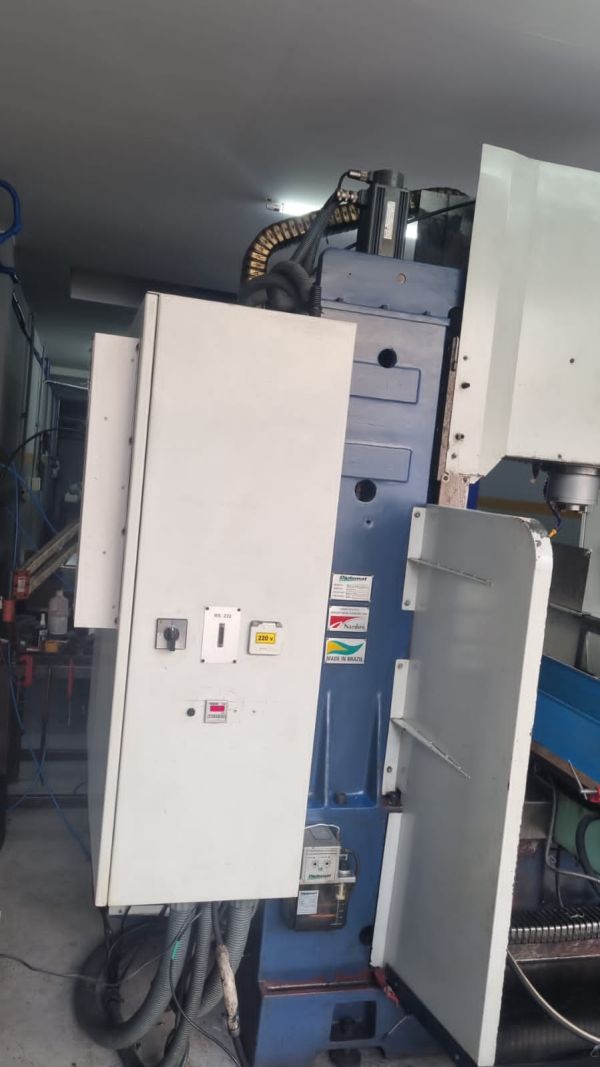 Fresadora CNC PETRUS 50100