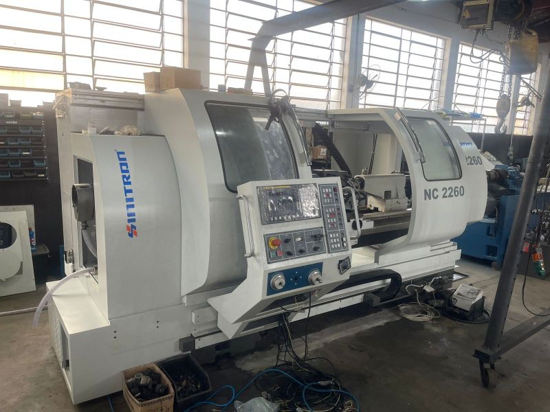 Torno CNC SINITRON BNC-2260