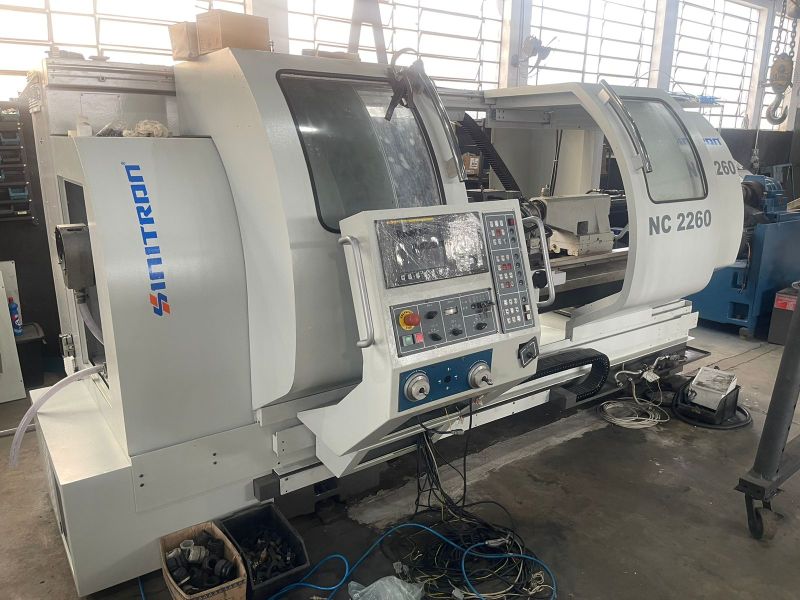 Torno CNC SINITRON BNC-2260
