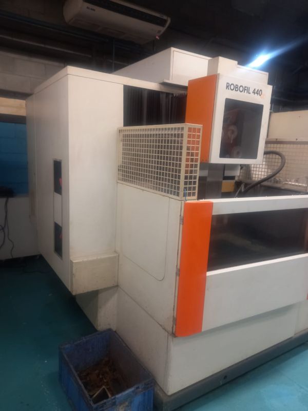 Eletroerosão a Fio CHARMILLES ROBOFIL 440