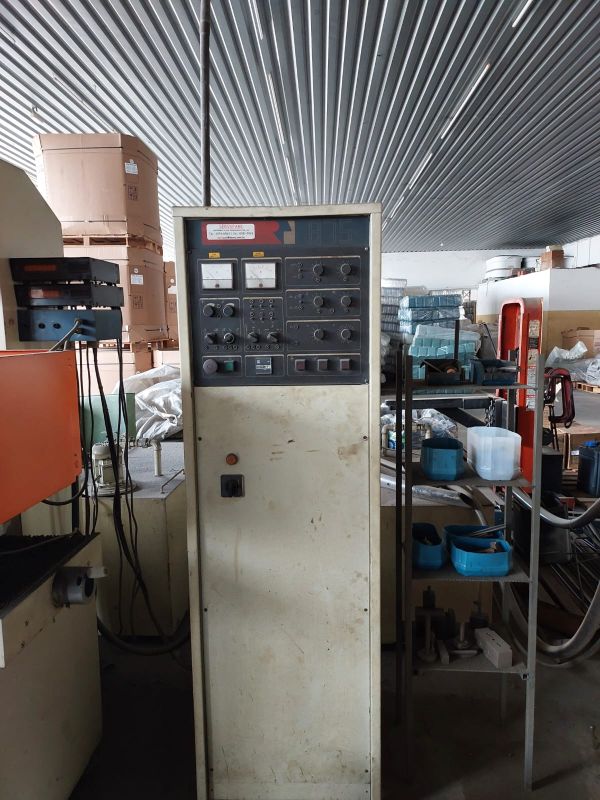 Eletroerosão por Penetração RESITRON 875