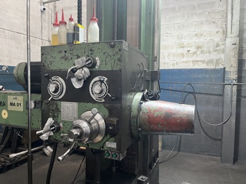 Mandrilhadora Universal ZOCCA MFZ-110
