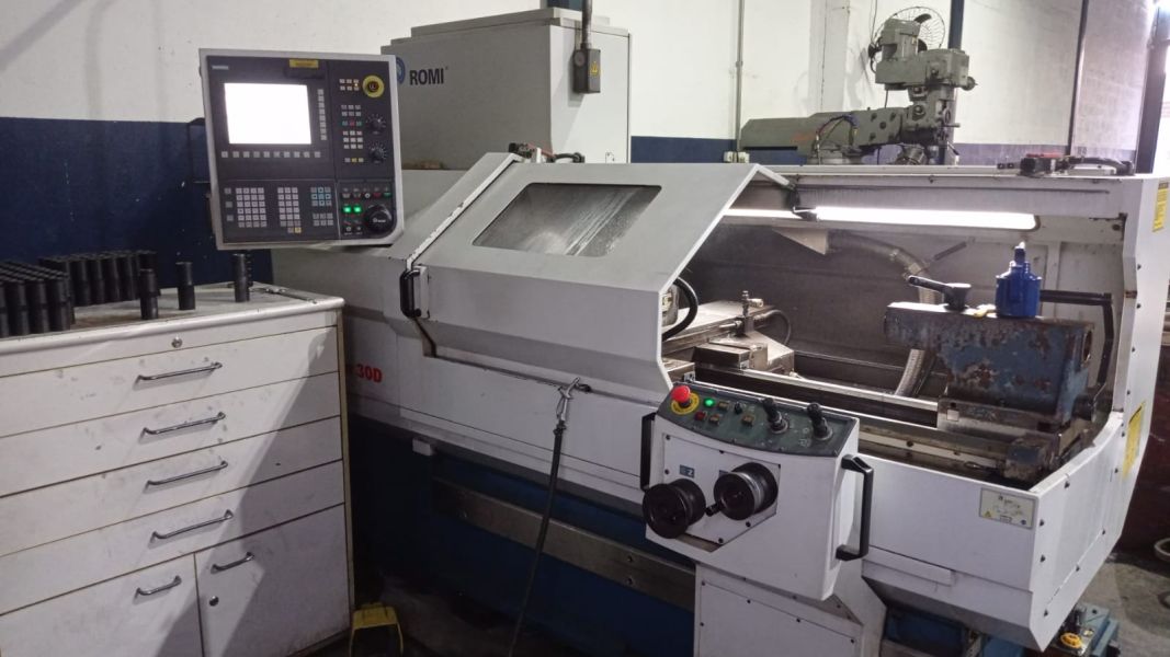 Torno CNC ROMI CENTUR 30D MULTIPLIC