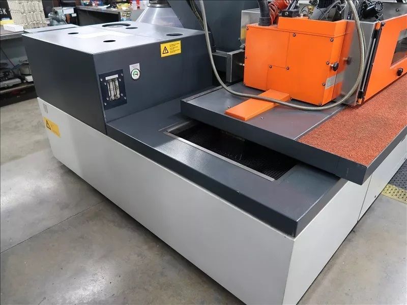 Eletroerosão a Fio CHARMILLES ROBOFIL 4020SI