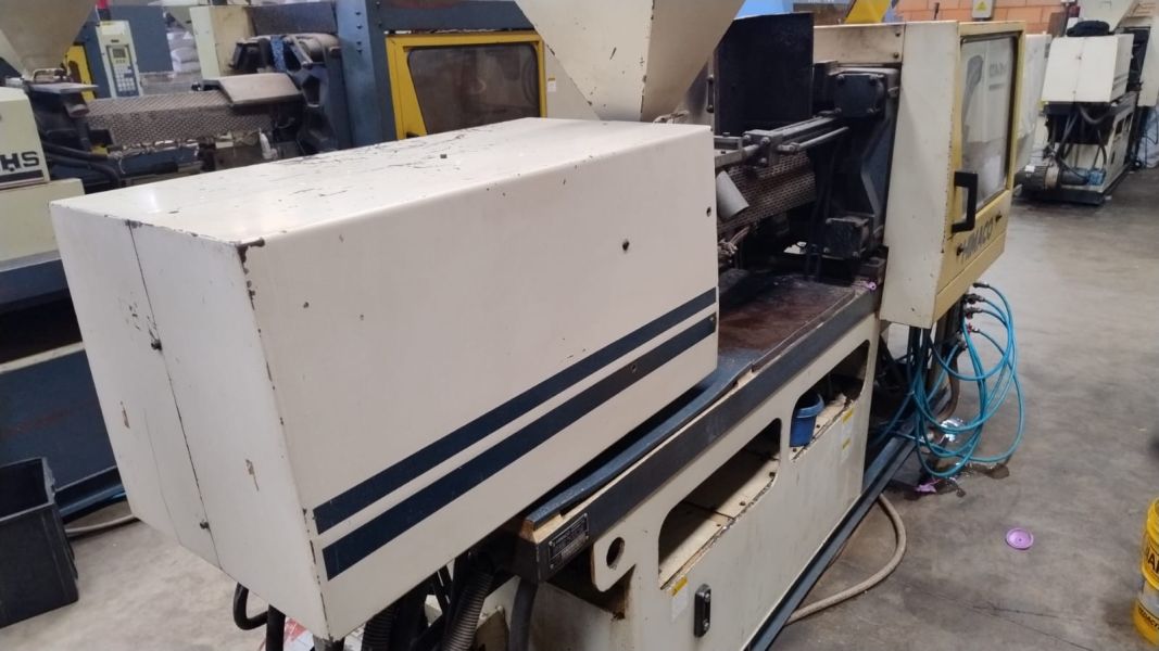 Injetora de Plástico HIMACO LHS 150/80