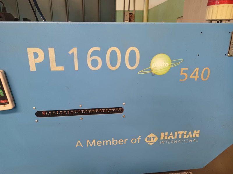 Injetora de Plástico HAITIAN TIANJIAN PLUTÃO PL1600