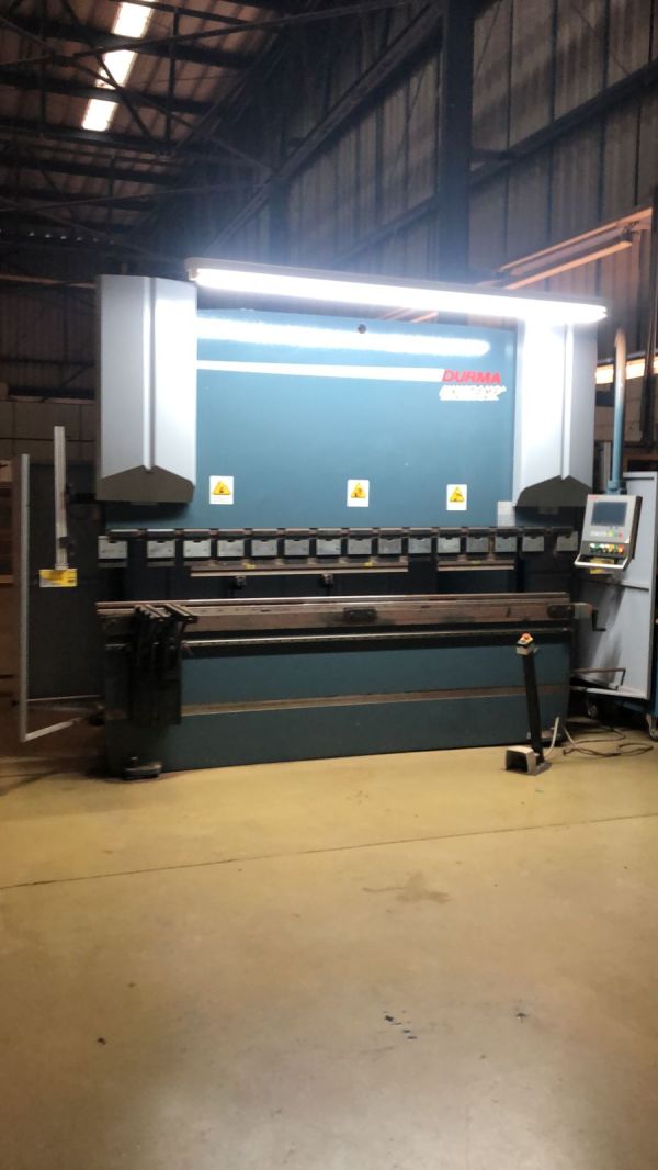 Dobradeira Hidráulica CNC DURMA AD-R 30100