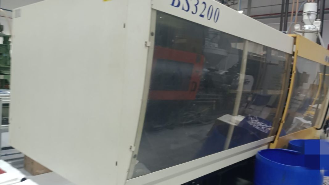 Injetora de Plástico SINITRON BORCHE BS3200