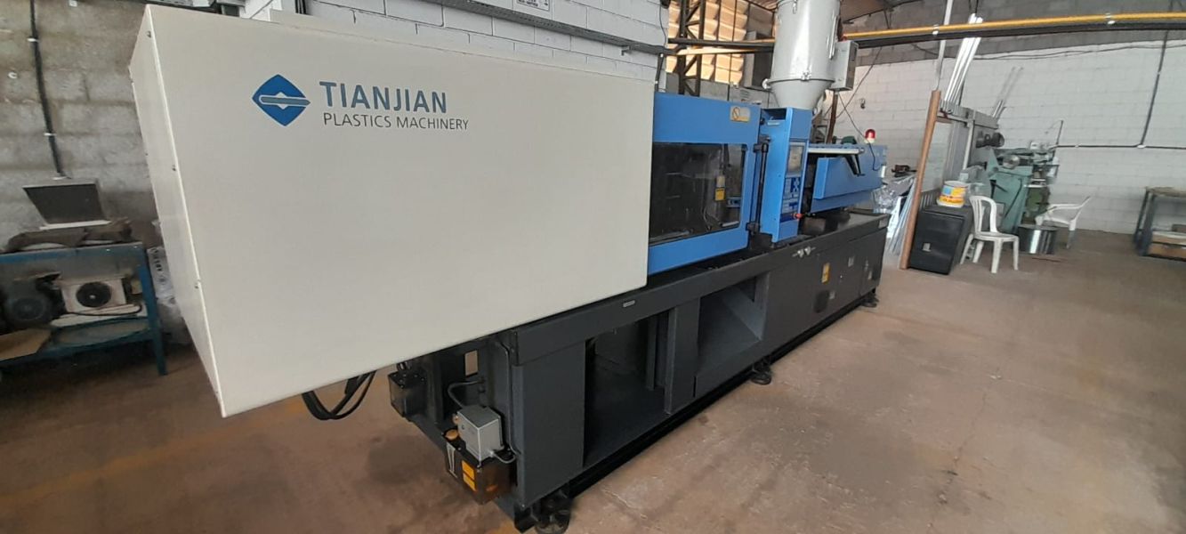 Injetora de Plástico HAITIAN TIANJIAN PLUTÃO PL1200/340